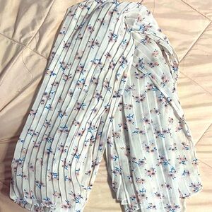 White Printed chiffon pleated hijab with pink and blue floral